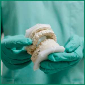 Curso de Técnico Auxiliar de Prótese Dentária